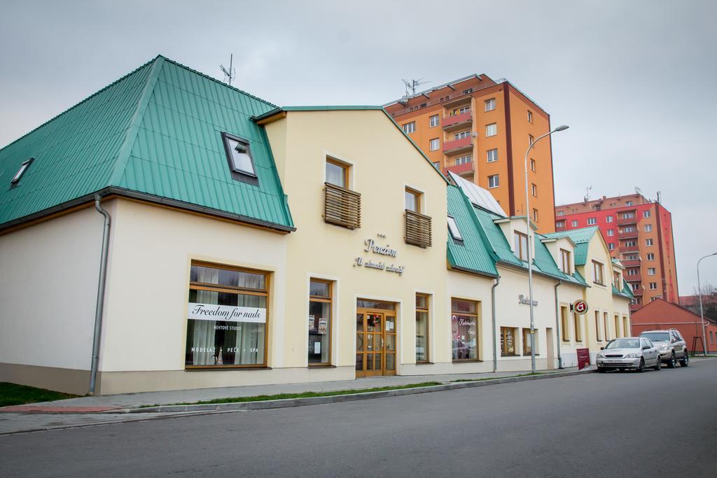 Lipník nad Bečou Penzion U Zamecke Zahrady מראה חיצוני תמונה